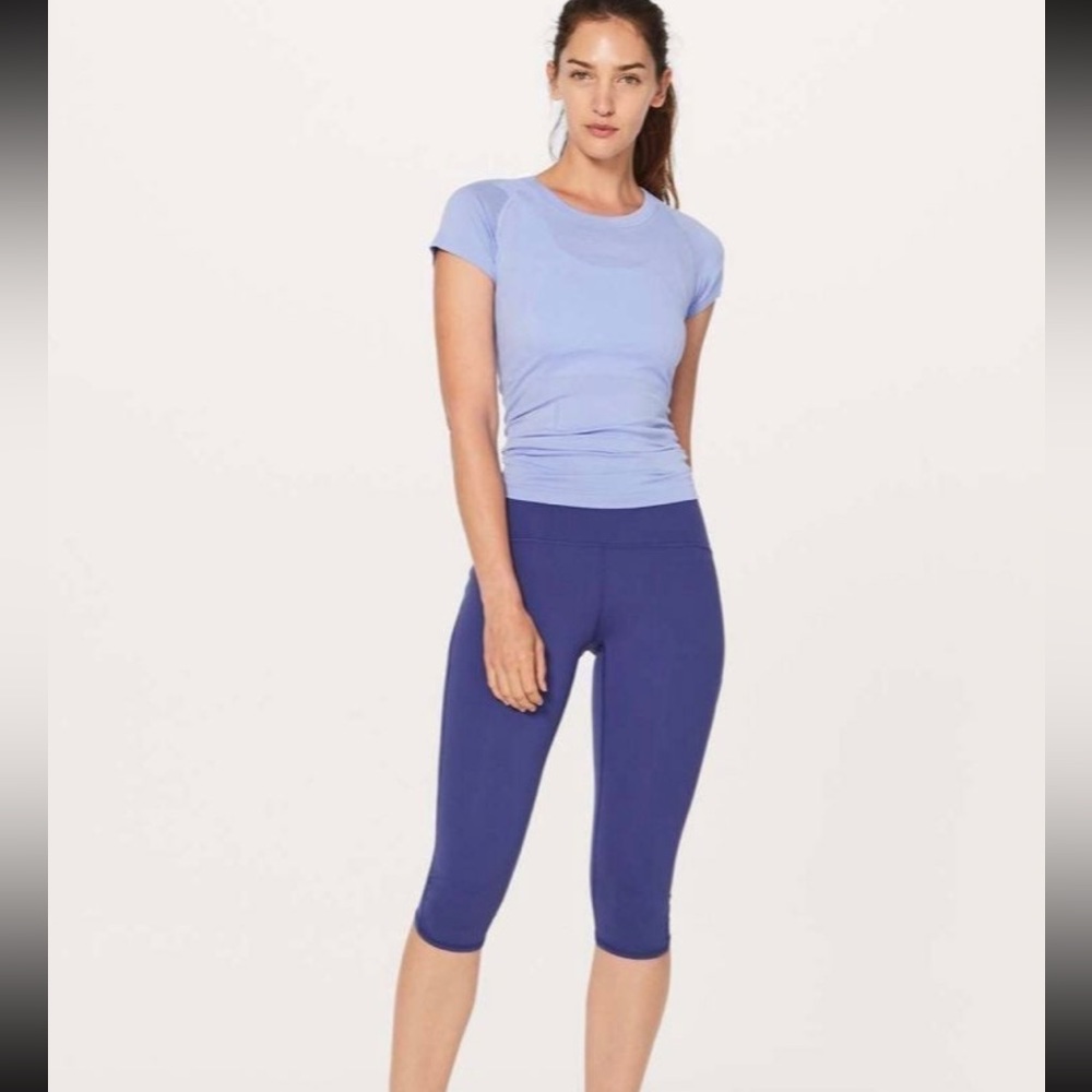 NWT Lululemon Train Times Crop (17" )
Stony Grape SZ 6